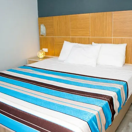 Tas Ev Suites *